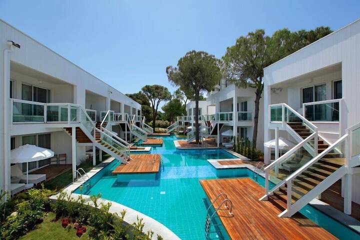 Pool 67 of 227