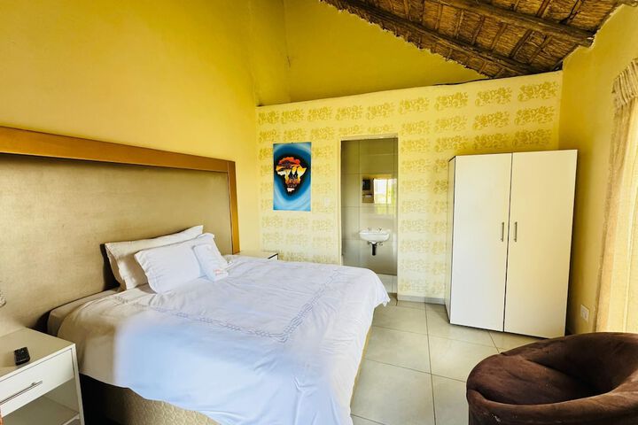 Room 18 of 76