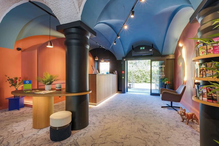 Lobby Entry