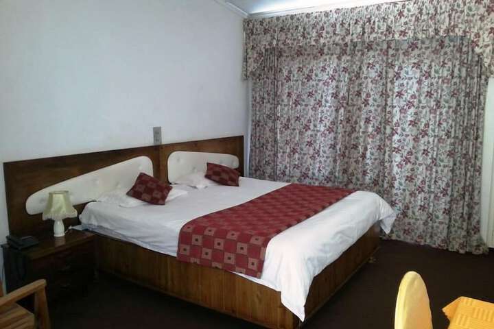 Room 14 of 14