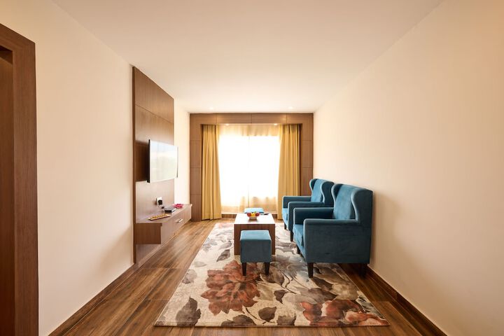 Room 12 of 20