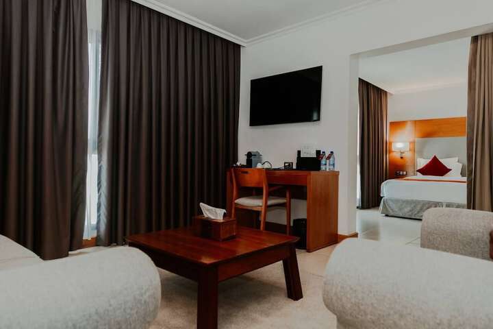 Room 38 of 82