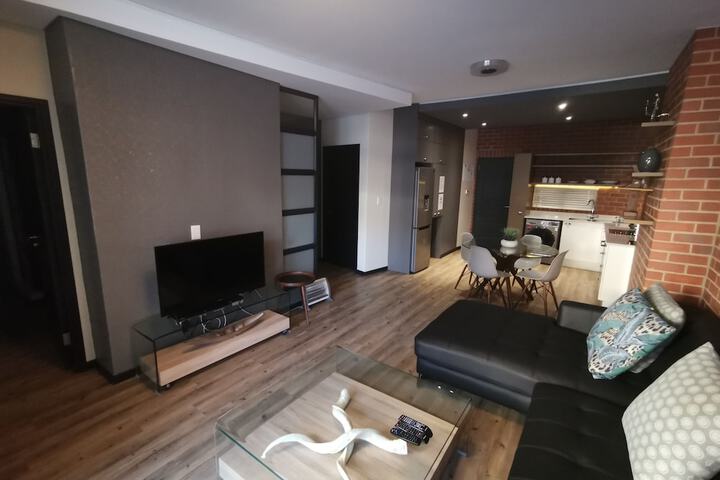 Room 100 of 215