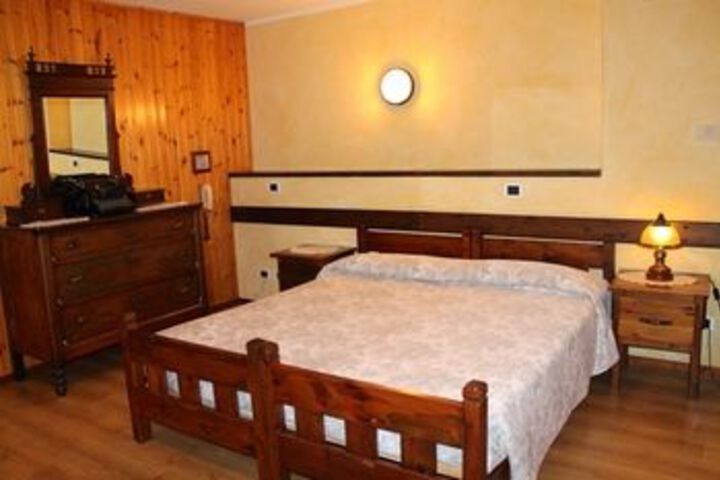 Room 19 of 27