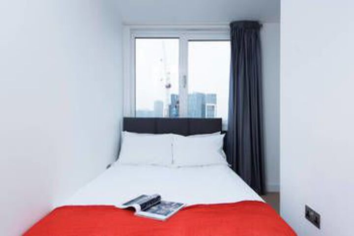 Room 10 of 26