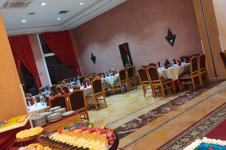 Dining 86 of 128