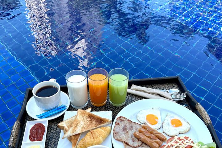 Breakfast/Coffee Service 74 of 80