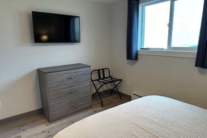 Room 8 of 134