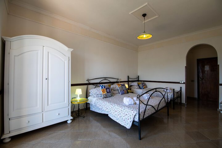 Room 30 of 101