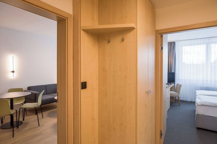 Room 15 of 53