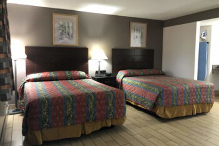 Room 37 of 114