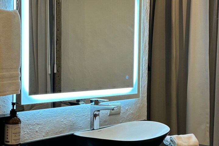 Room 69 of 150