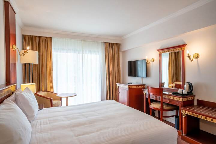 Room 15 of 75
