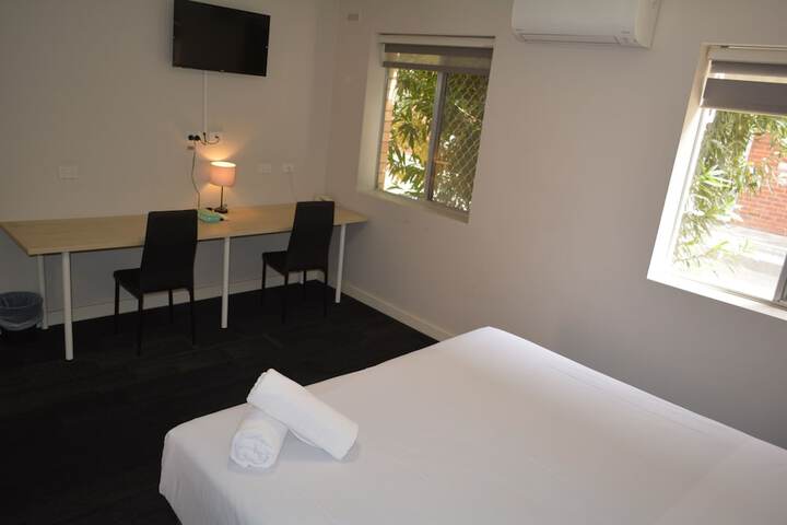 Room 34 of 65