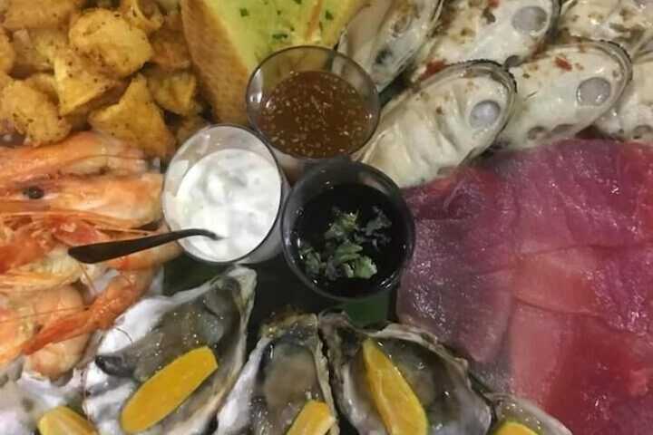 Dining 52 of 65
