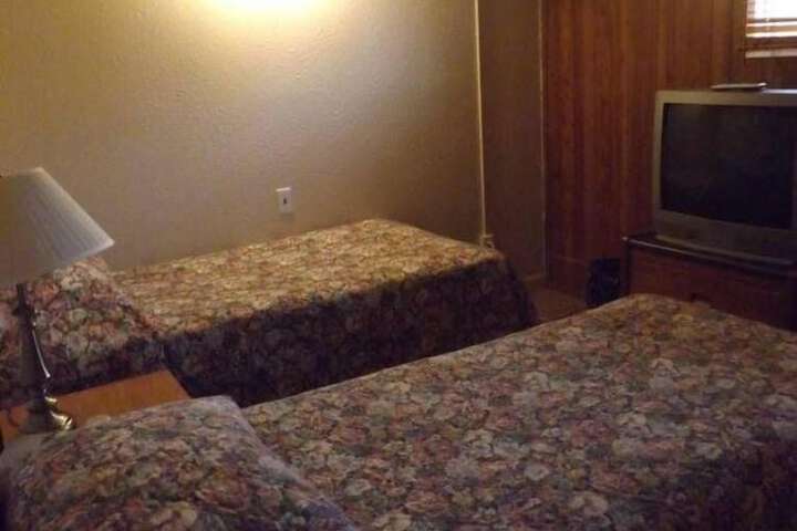Room 14 of 34