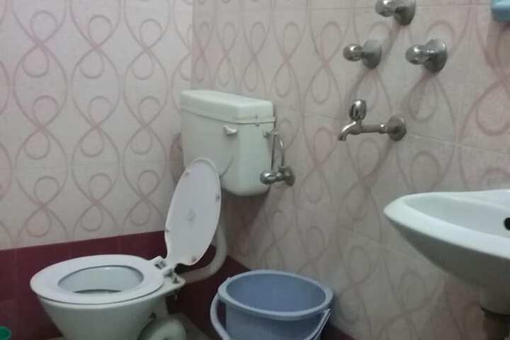 Clean Restrooms