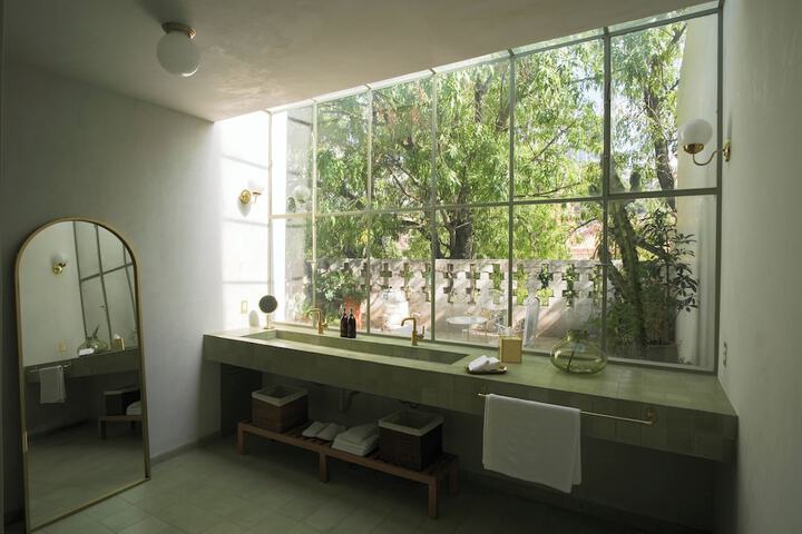 Room 125 of 222