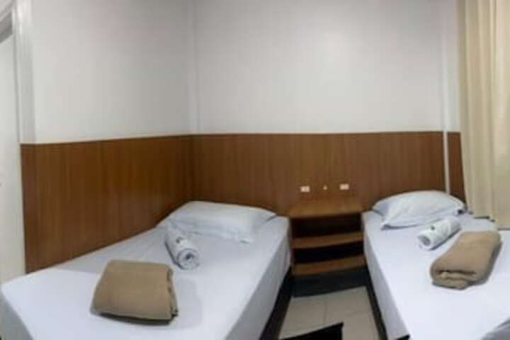 Room 25 of 96