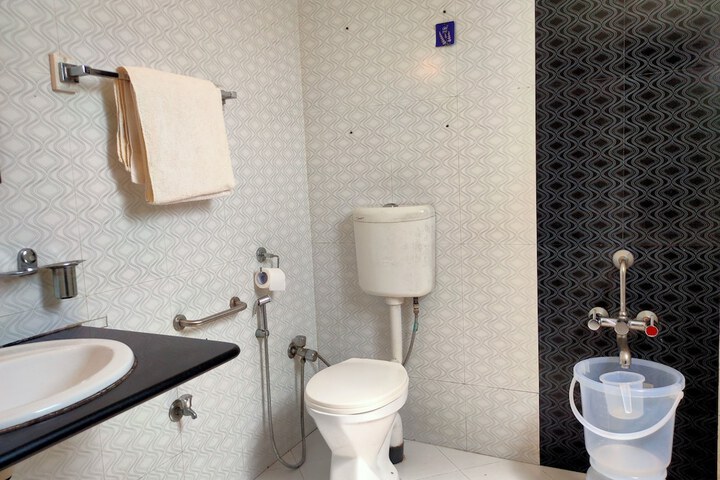 Room 47 of 80