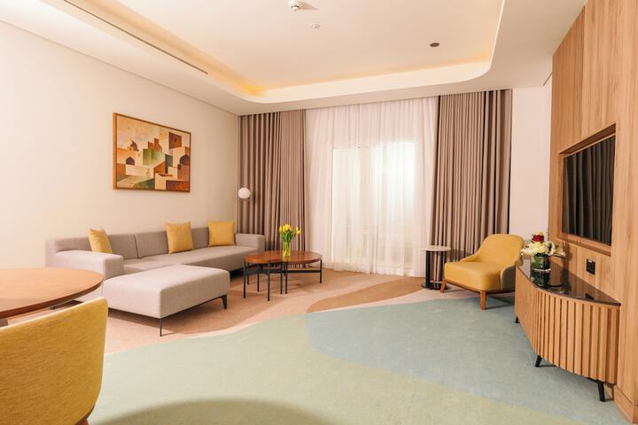 Room 43 of 66
