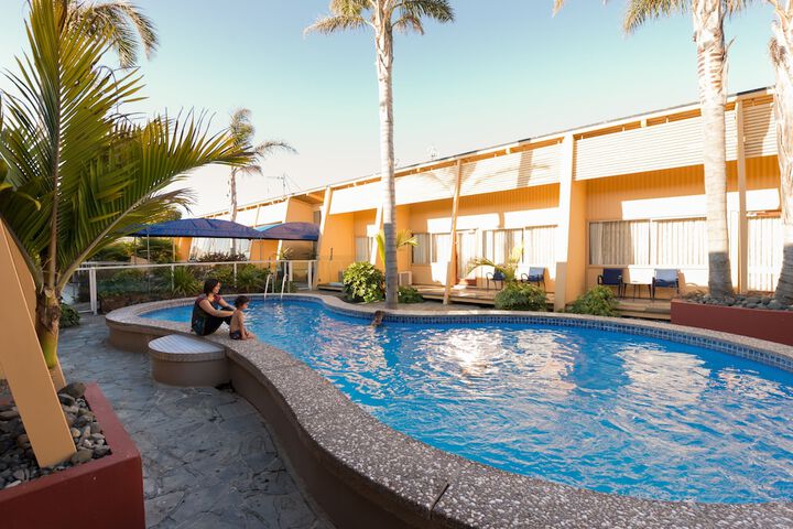 Hotel Pool
