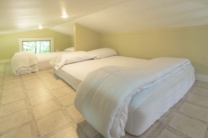 Room 10 of 64