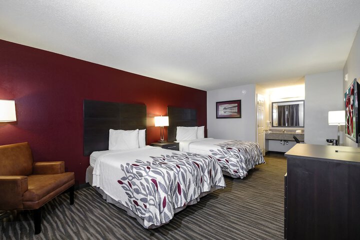 Room 7 of 25