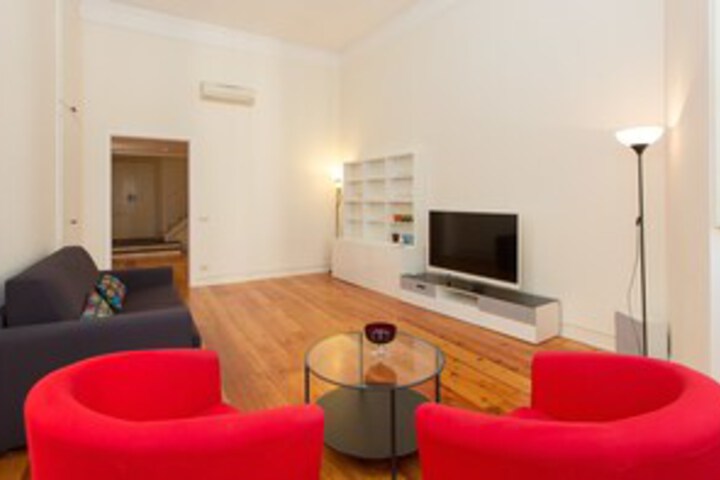 Room 13 of 22
