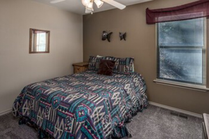Room 17 of 24