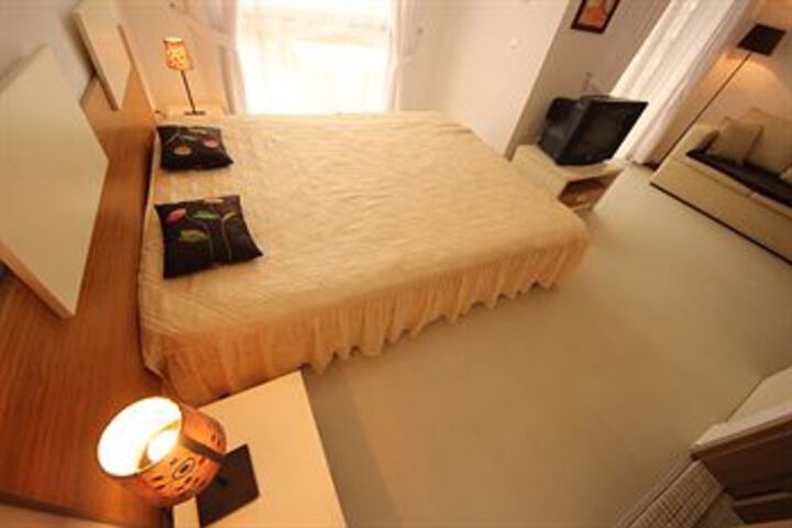 Room 54 of 153