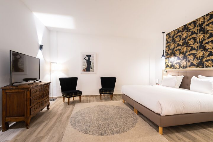 Room 11 of 51