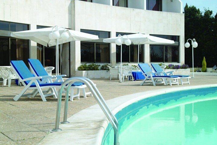 Sundeck 53 of 54