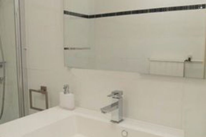 Room 7 of 14
