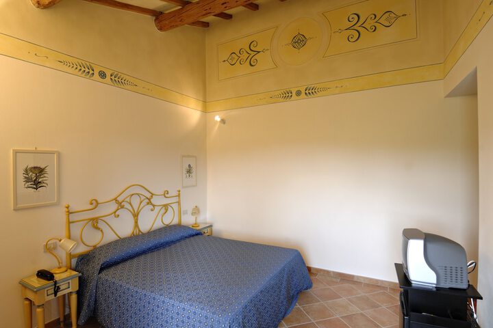 Room 10 of 51