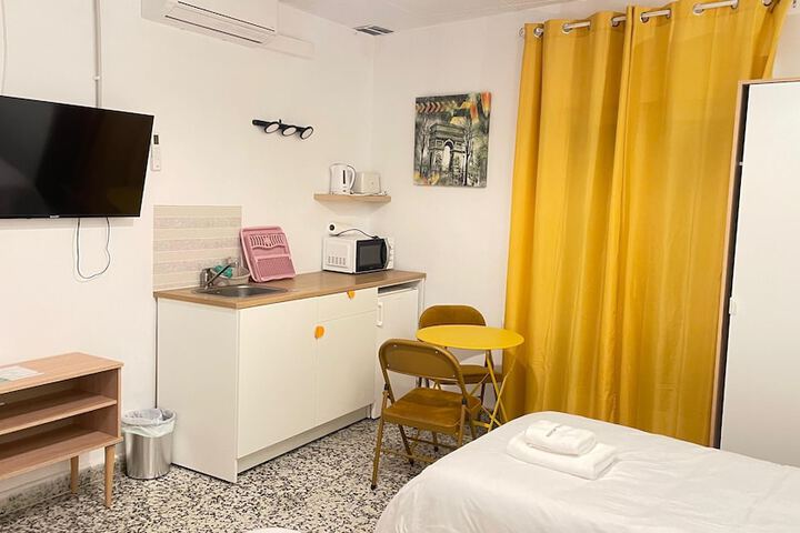 Room 30 of 121
