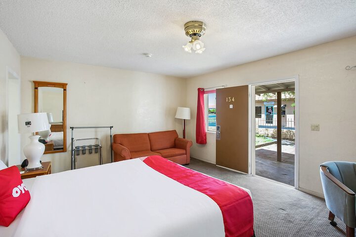 Room 14 of 35