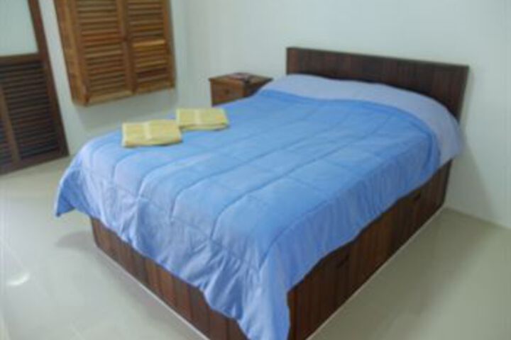 Room 15 of 40