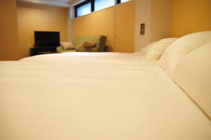 Room 4 of 11