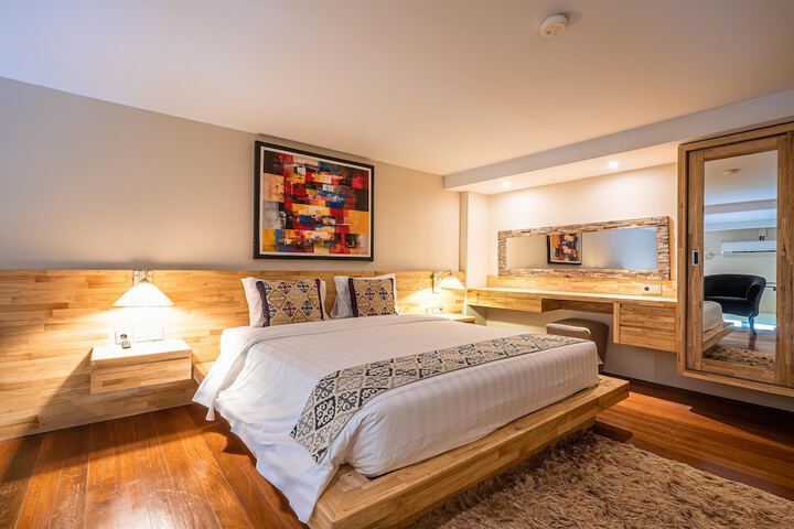 Room 4 of 53