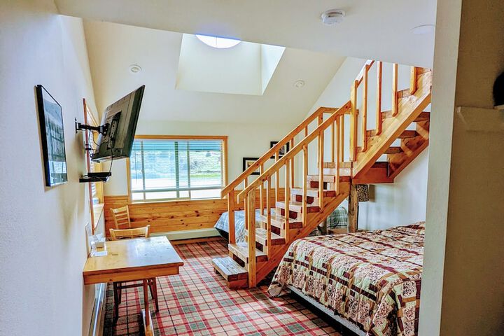 Room 8 of 24
