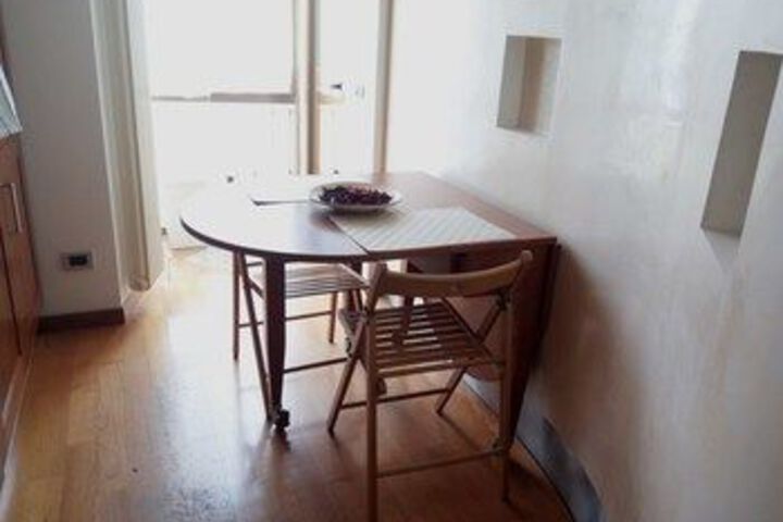 Room 13 of 18