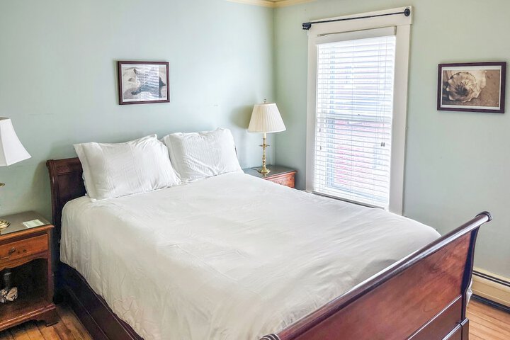Room 30 of 43