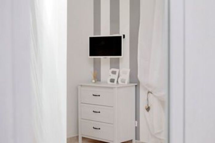 Room 29 of 38
