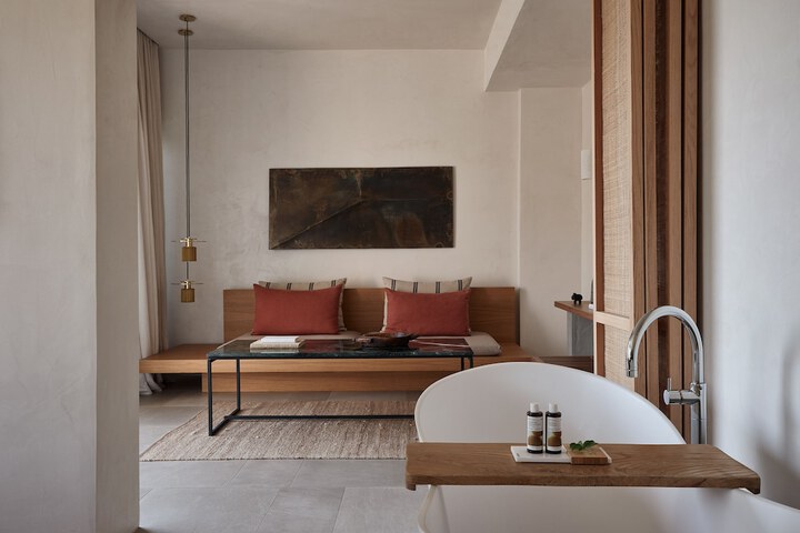 Room 47 of 148