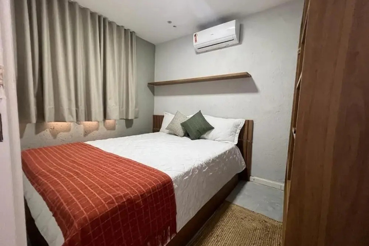Room 3 of 13