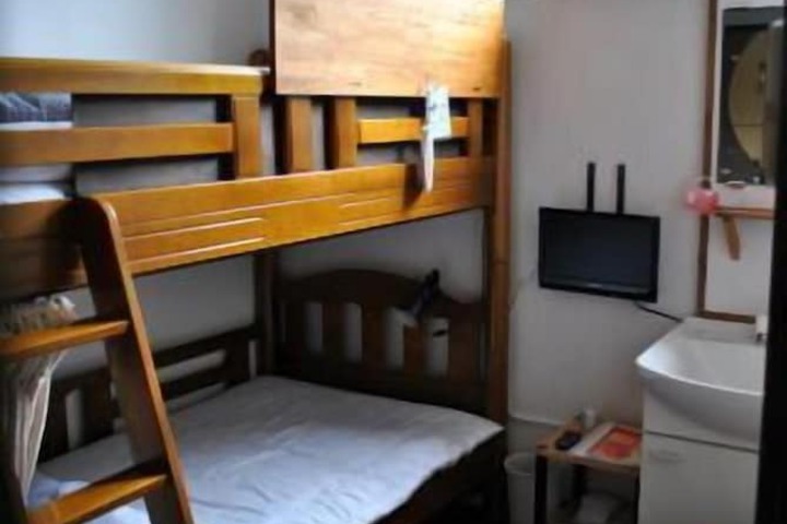 Room 17 of 55
