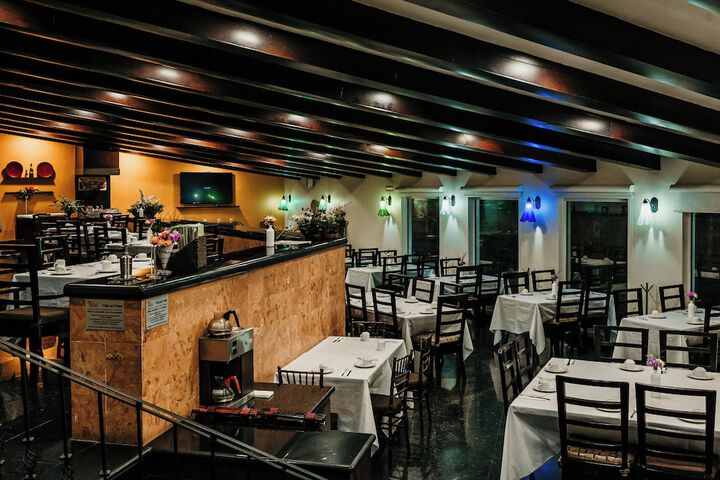 Dining 103 of 138