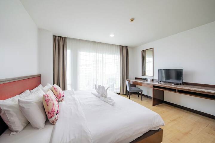 Room 16 of 36
