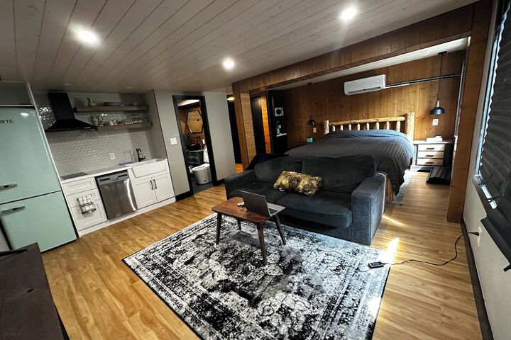 Room 8 of 14